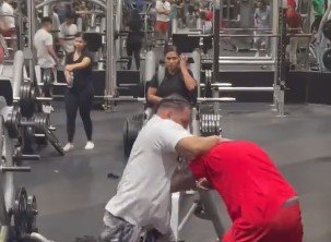 Trending Twitter video: Fight breaks out in gym during rush hour