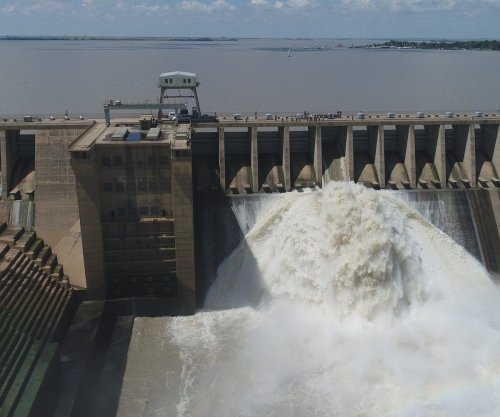 One Vaal Dam sluice gate opened