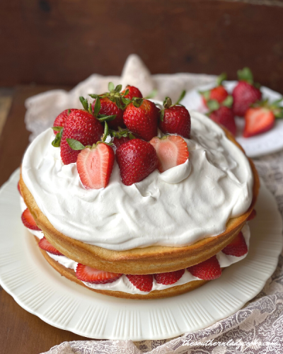 STRAWBERRY WHIPPED CREAM CAKE