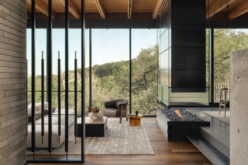 This modern Austin home takes exurban living to a new level