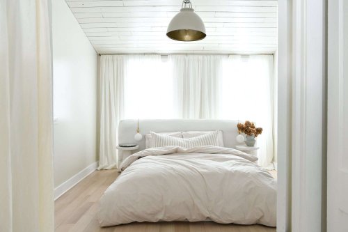 60 Minimalist Bedroom Ideas for a Calming Refuge From the Chaos of Life