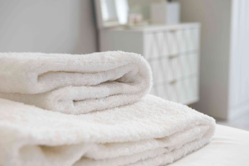 Want Softer Towels? Wash Them With These Household Ingredients Next Time, Pros Say
