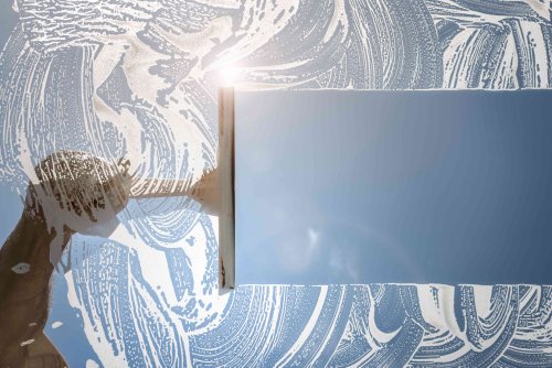 How to Clean Your Windows and Finally Get Them Streak-Free, According to a Pro Cleaner