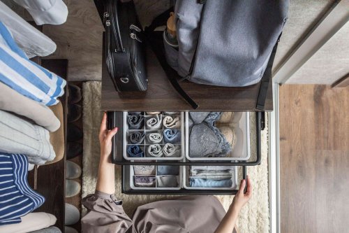27 Ways to Organize Your Small Closet for Maximum Storage