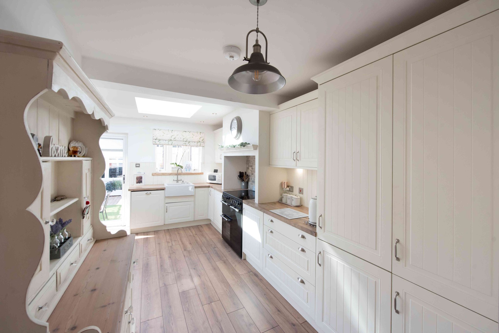 5 Mistakes Experts Say You're Making When Decorating in Modern Farmhouse Style