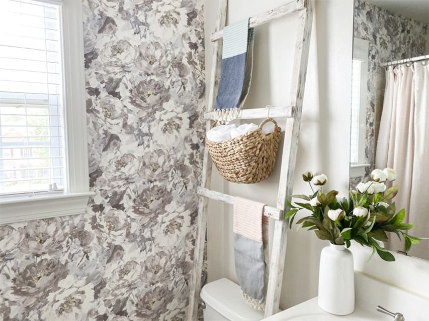 22 DIY Towel Rack Ideas to Customize Your Bathroom