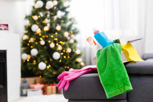 6 Tips for Cleaning Around Your Holiday Decor, According to Cleaning Pros