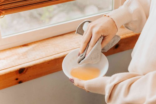 6 Things You Should Never Clean With a Microfiber Cloth, Cleaning Pros Warn