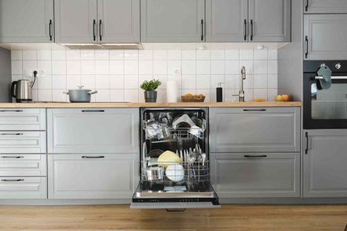 This Is the Best Time of Day to Run Your Dishwasher for Lower Utility Bills, Pros Say