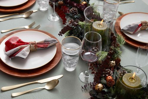 5 Holiday Hosting Tips I Learned From My Southern Mother (and You Should Know Too)