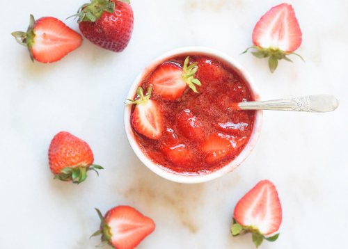Turn Fresh Strawberries Into a Delicious Sauce for Cakes and More