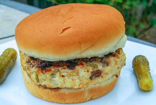 Low-Fat Grilling With This Recipe for Grilled Herb Chicken Burgers