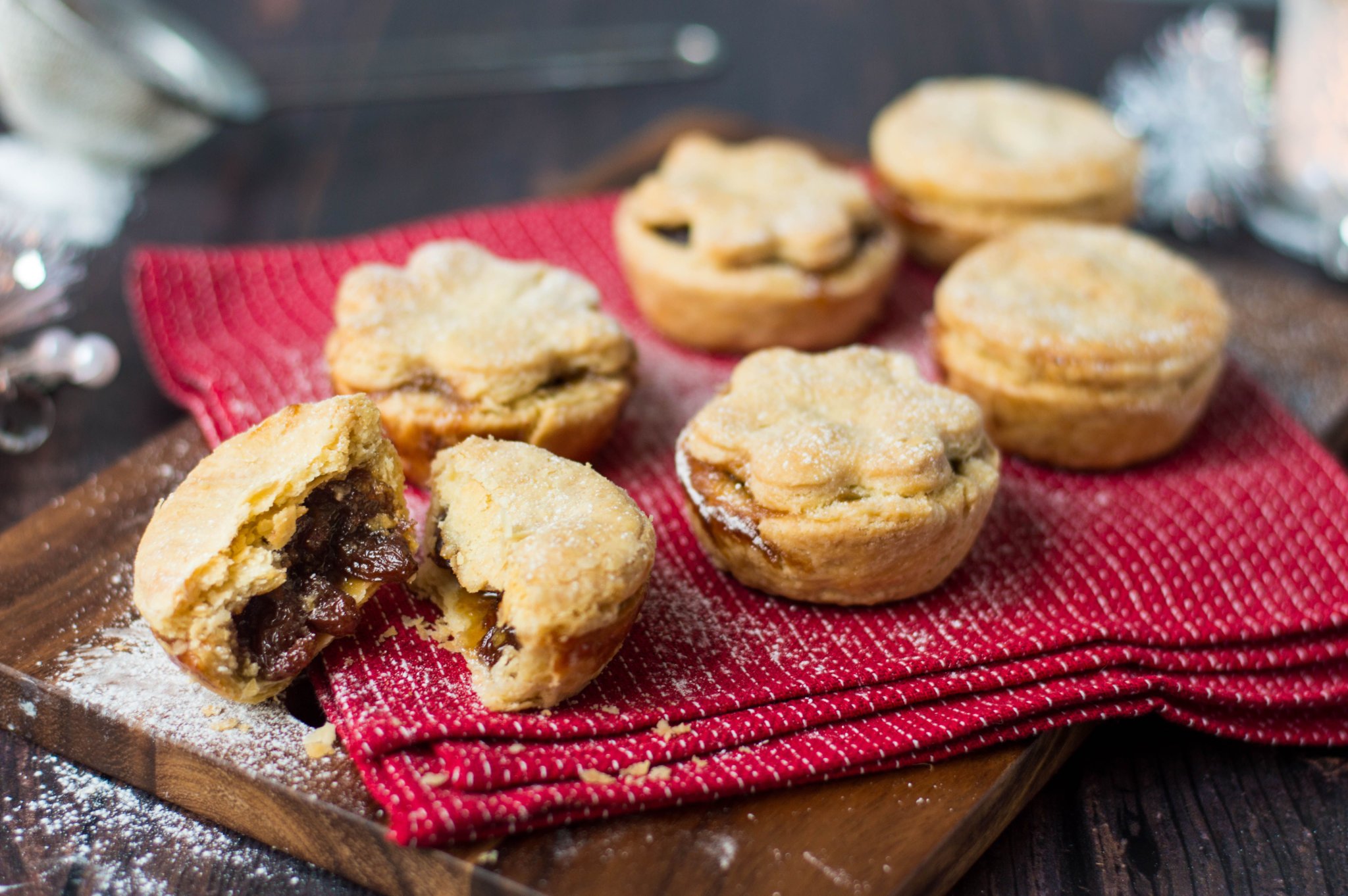 How to Make Traditional British Mince Pie for Christmas