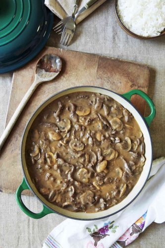 How to Make Crock Pot Beef and Mushroom Stew