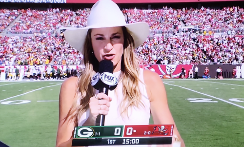 Look: Erin Andrews' Sideline Outfit Is Going Viral Today | Flipboard