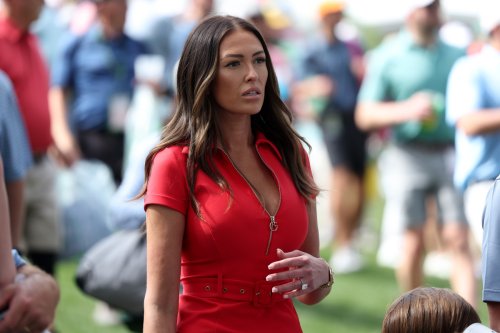 Paulina Gretzky Posts Jaw-Dropping Swimsuit Photo From Bachelorette Party
