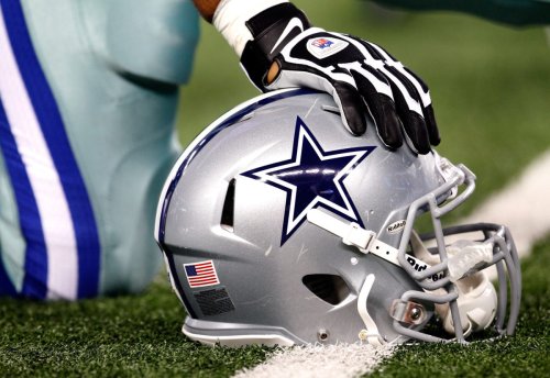 Dallas Cowboys Linebacker Suspended For 2 Games
