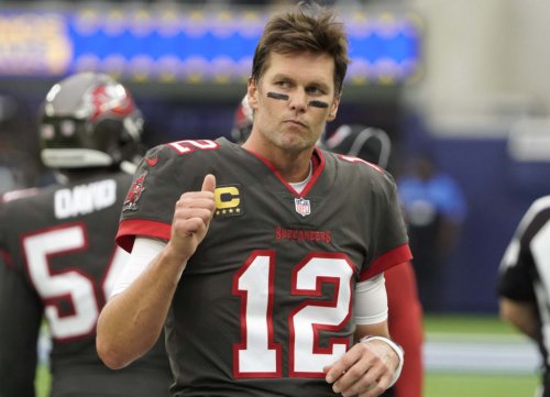 NFL World Reacts To Saturday's Tom Brady News