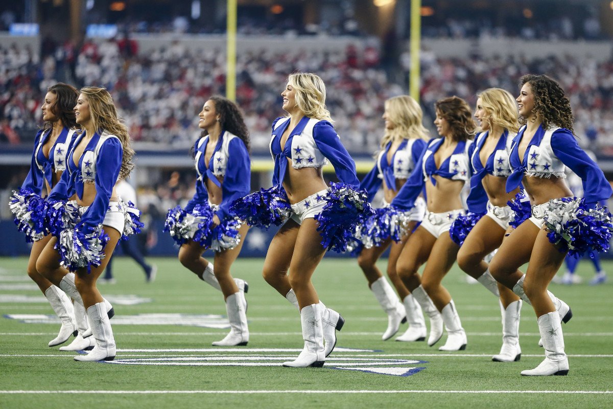 Dallas Cowboys Cheerleaders on X: New locker room reaction