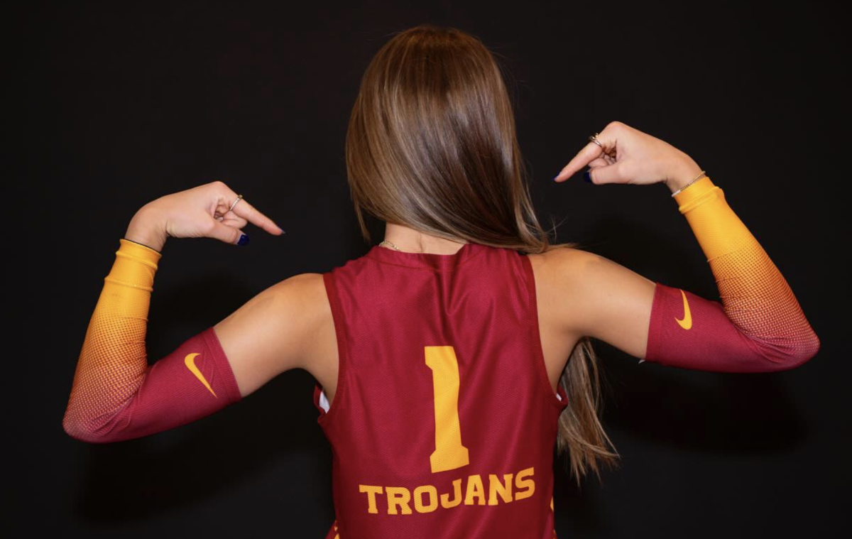 Lane Kiffin's Daughter Turns Heads In College Volleyball Uniform ...