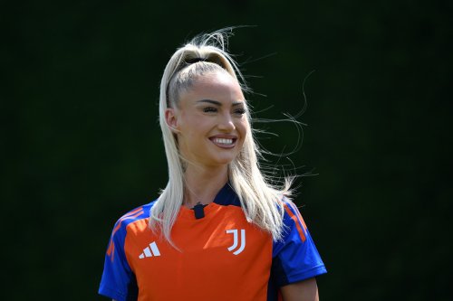 'World's Hottest Soccer Player' Stuns In Beach Workout Video