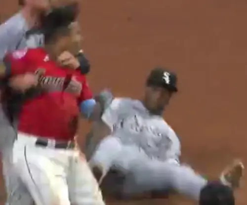 Fight between Tim Anderson and Jose Ramirez after Brawl broke