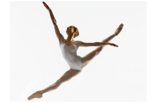 A ballet dancer who has been waiting 10 years for a correct diagnosis ...