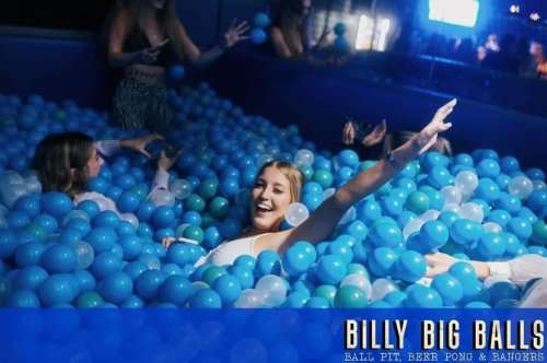 new-adult-ball-pit-bar-opens-in-city-to-replace-former-players-bar