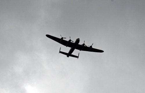 Lancaster bomber Sheffield: Delight for residents as iconic WWII aircraft flies low over city homes today