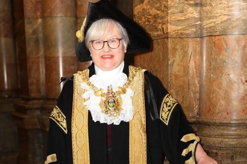 Book loving new Lord Mayor promises to get Sheffield reading and raise awareness of women’s safety