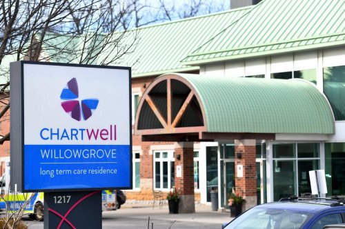 COVID outbreak tops 100 cases at second Hamilton long-term care home