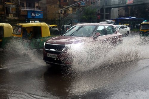 Heavy Rainfall Thunderstorm Lash Parts Of Delhi NCR Brings Respite 