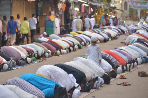 B-Town celebs wish fans Eid Mubarak - The Statesman