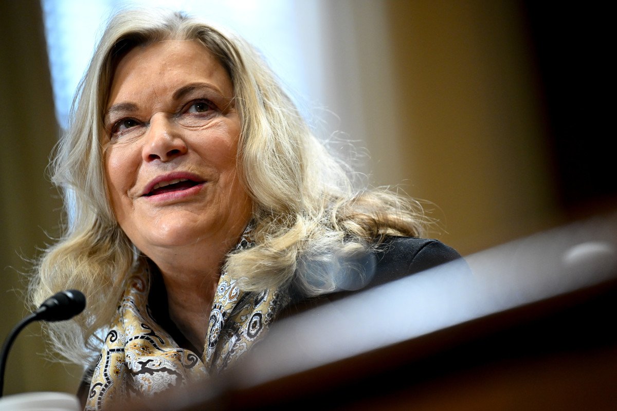 Senator Lummis pushes $300 de minimis crypto tax exemption to make Bitcoin a spending currency