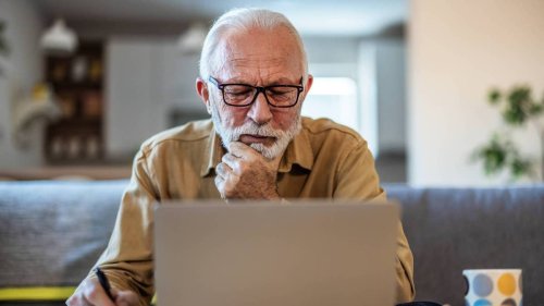Americans get blunt message on early retirement