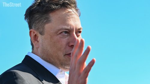 Elon Musk May Have a Way to Challenge Alphabet's Flagship
