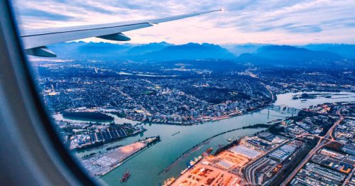 Canadian airlines start canceling U.S. routes amid Trump fallout