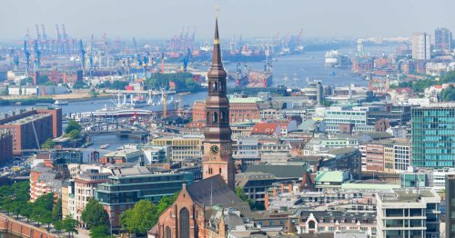 More countries are now telling their citizens not to travel to the U.S.