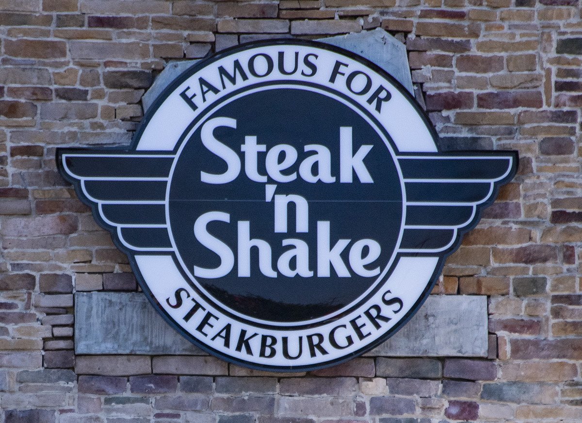 Steak ’n Shake reverses new payment plan after backlash