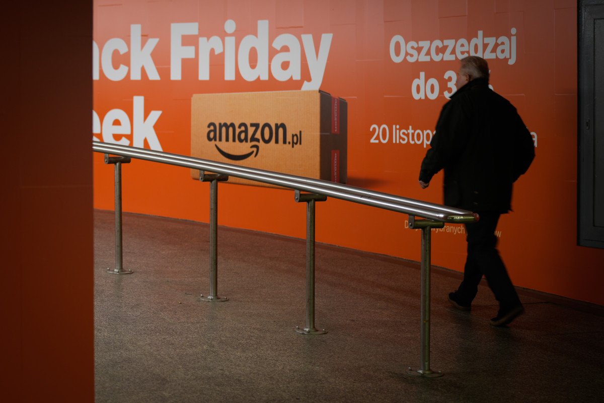 Shoppers cut Black Friday spending as Bitcoin crash changes holiday plans