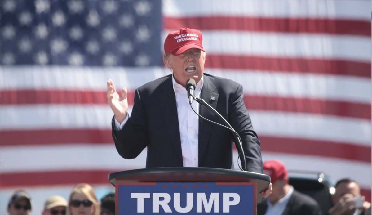 Mysterious traders are selling ahead of Trump's 9PM address to the nation