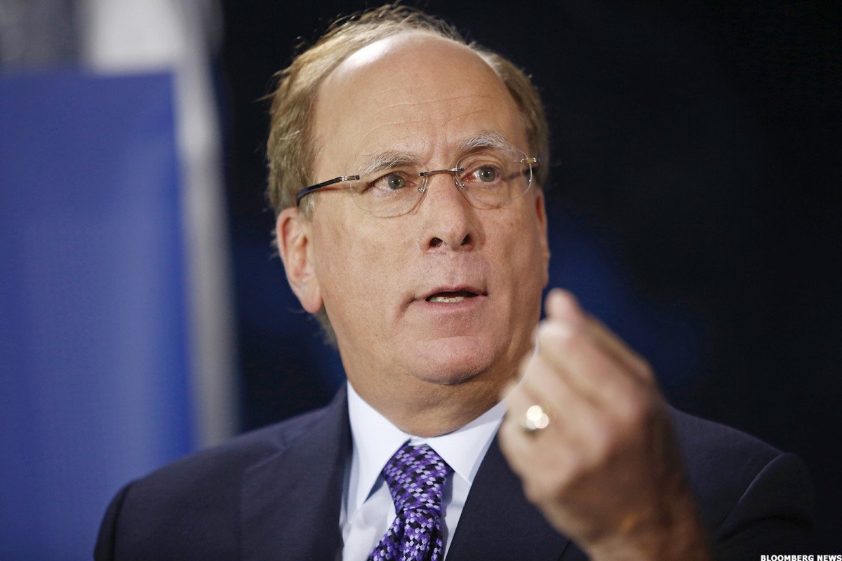 BlackRock CEO outlines 2 extreme scenarios for global oil