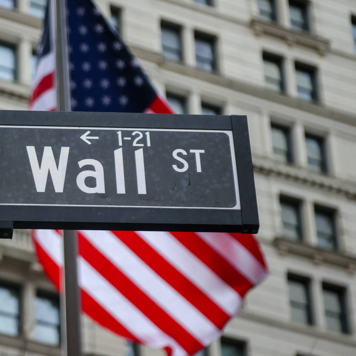 Goldman Sachs, JPMorgan sharply diverge on quantum computing