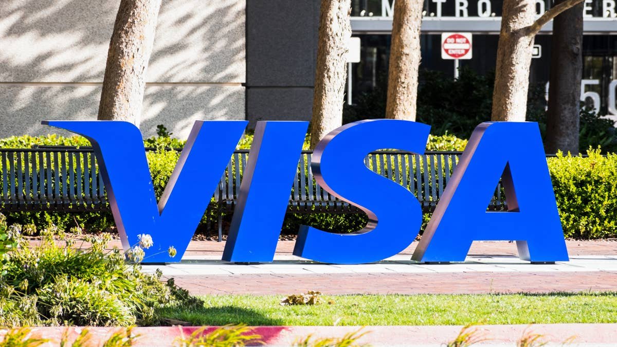 Visa CEO sends blunt message on AI and blockchain
