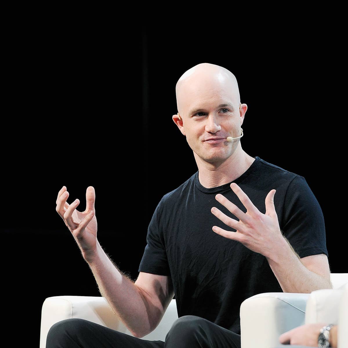 Coinbase misses revenue estimates in Q1