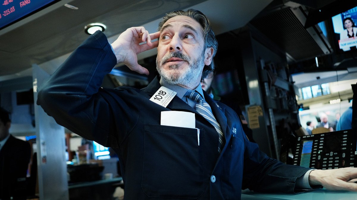 Bitcoin, XRP climb ahead of jobs report on Good Friday