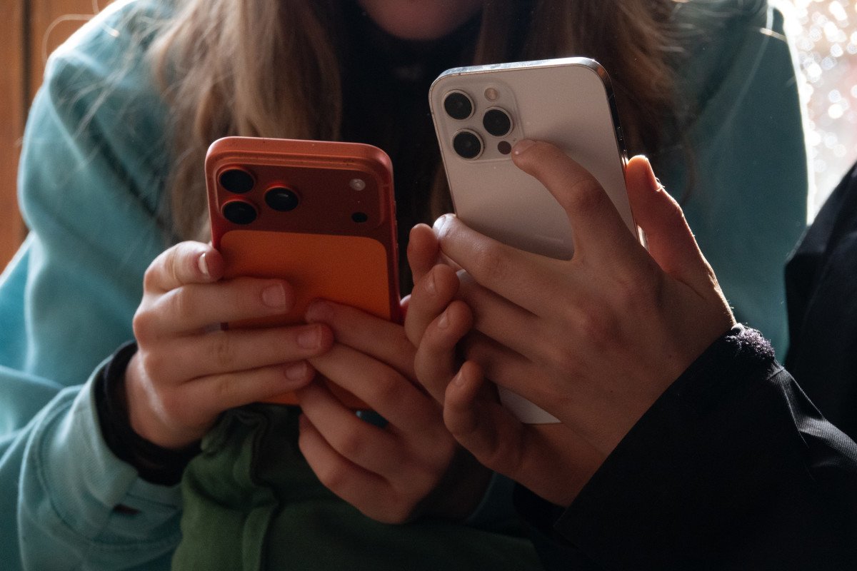 Your old iPhone could put your crypto in danger