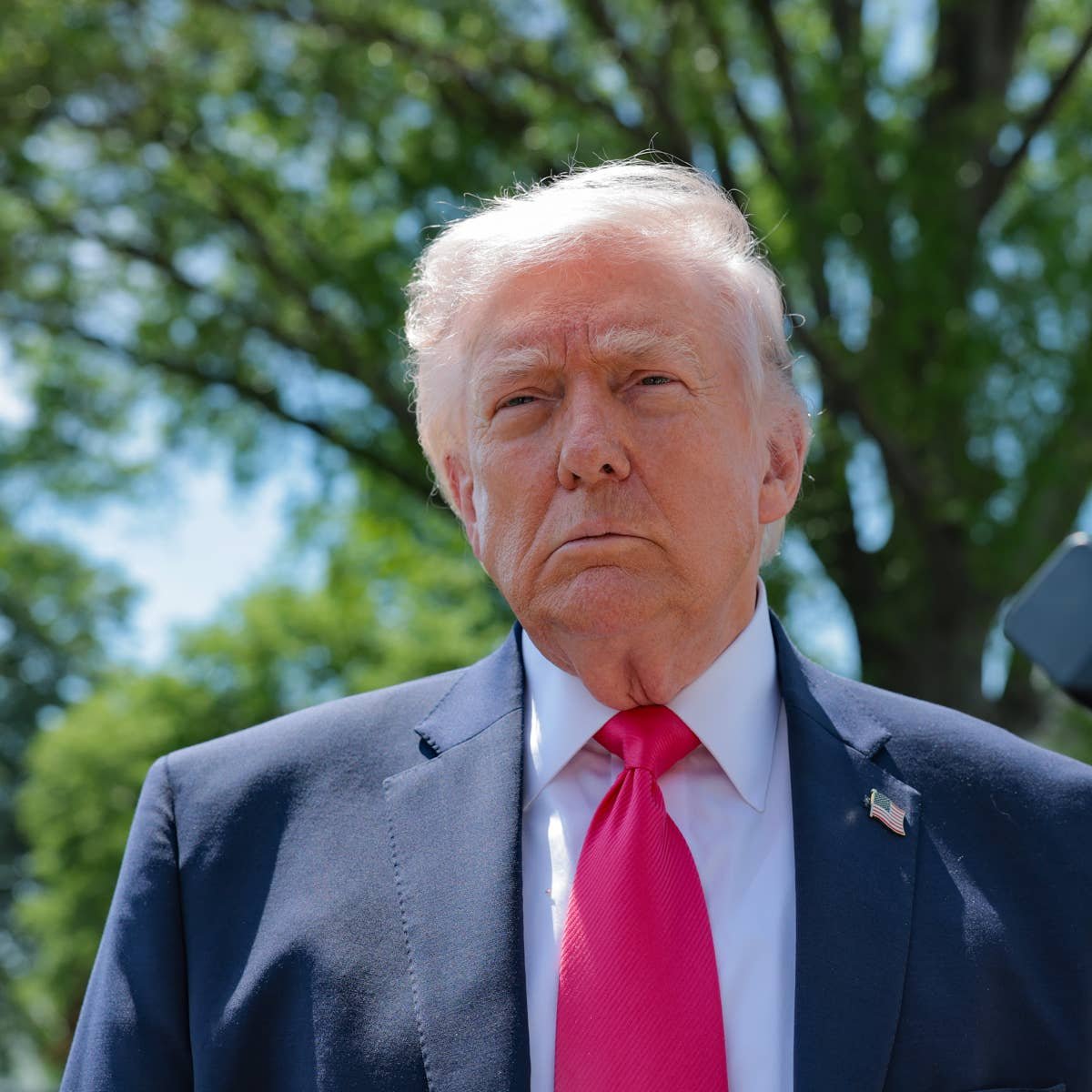 Trump issues bold warning on CLARITY ACT to bankers at White House dinner