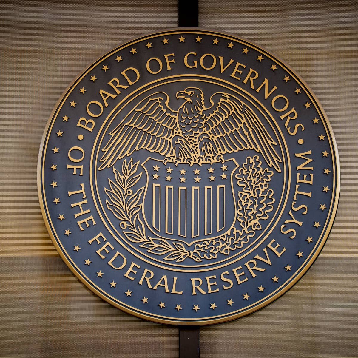 Fed wants crypto firms to follow banking rules