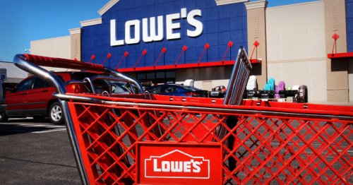 Lowe's makes billion-dollar acquisition to take on Home Depot